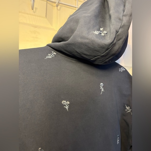 NWT Driftwood full zip embroidered hoodie in blue bouquet - Picture 9 of 10